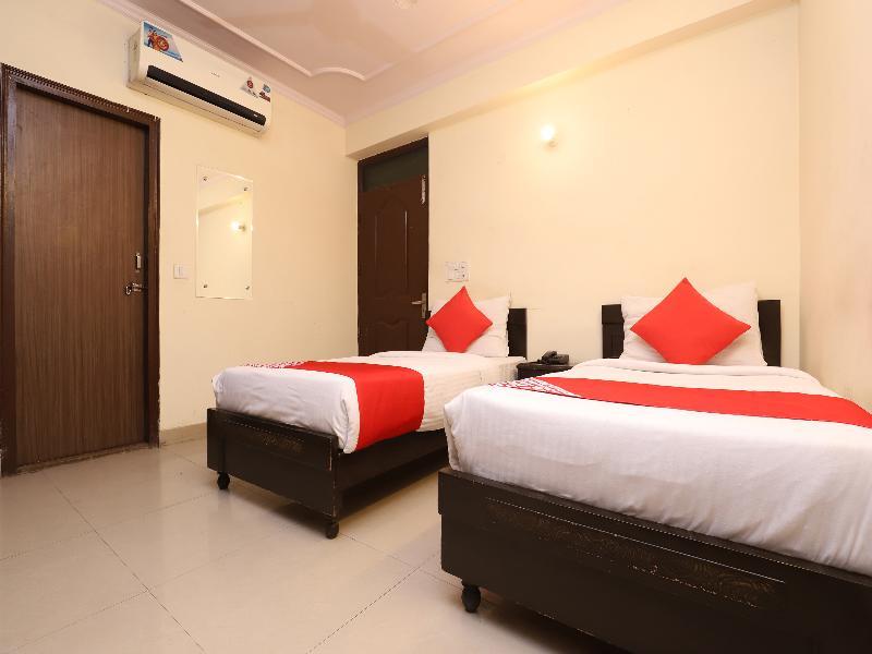 Oyo 28126 Charanpahari Hotel Nowe Delhi Zewnętrze zdjęcie